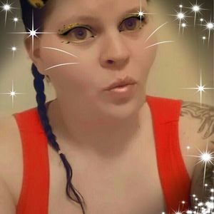 Meet your Posher, Shelly